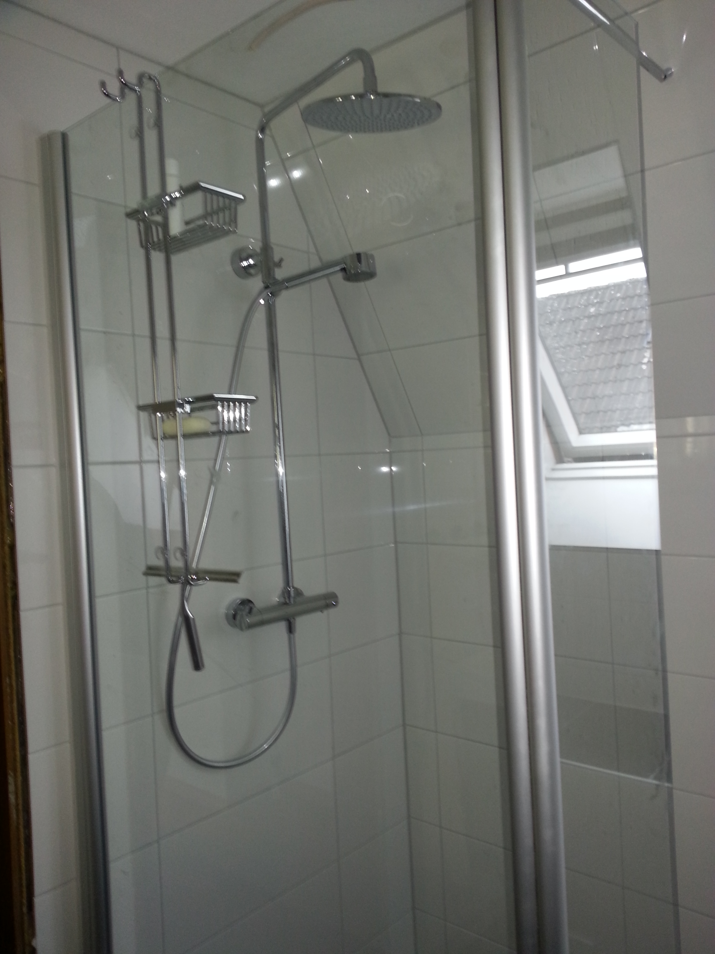 Gerd Nolte Heizung & Sanitär – Badezimmer Anthrazit – Dusche mit  Fußbodenheizung