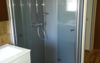 Badezimmer 5 Dusche Acrylglas